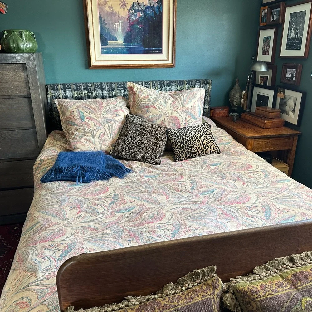 Lauren Ralph Lauren duvet cover w 2 euro shams. Elegant sophisticated bedroom
